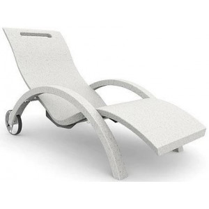 Шезлонг-лежак пластиковый Serendipity Chaise Outdoor S110
